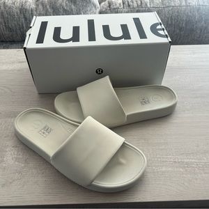 Lululemon Women’s Restfeel Slides. Size 9. Color is bone.